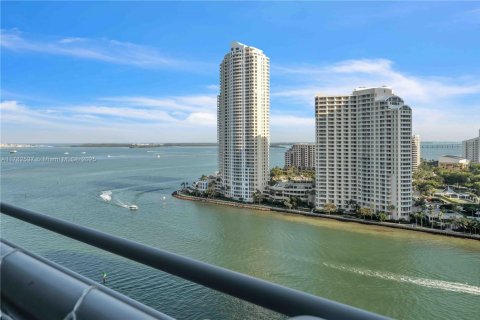 Condo in Miami, Florida, 1 bedroom  № 1741580 - photo 24