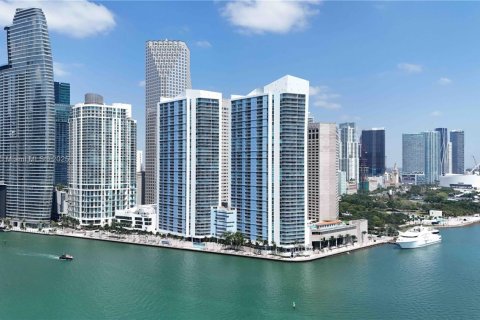 Condo in Miami, Florida, 1 bedroom  № 1741580 - photo 25