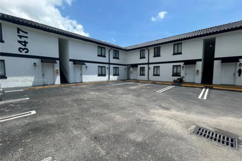 Appartement à louer à Miami, Floride: 2 chambres, 60.39 m2 № 2301603 - photo 14