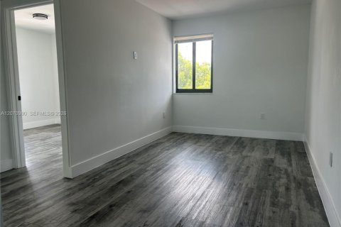 Appartement à louer à Miami, Floride: 2 chambres, 60.39 m2 № 2301603 - photo 15
