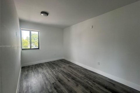 Appartement à louer à Miami, Floride: 2 chambres, 60.39 m2 № 2301603 - photo 12