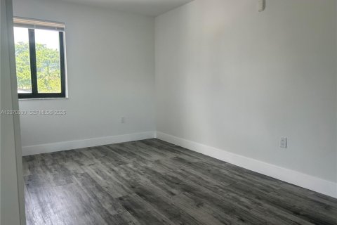 Appartement à louer à Miami, Floride: 2 chambres, 60.39 m2 № 2301603 - photo 5