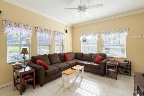 Touwnhouse à vendre à Kissimmee, Floride: 4 chambres, 151.99 m2 № 2144140 - photo 6