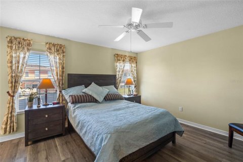 Touwnhouse à vendre à Kissimmee, Floride: 4 chambres, 151.99 m2 № 2144140 - photo 16