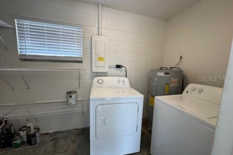 House in Winter Haven, Florida 3 bedrooms, 105.35 sq.m. № 1911612 - photo 17