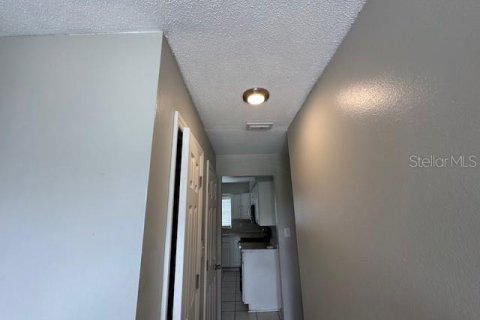 House in Winter Haven, Florida 3 bedrooms, 105.35 sq.m. № 1911612 - photo 8