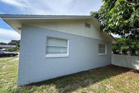 House in Winter Haven, Florida 3 bedrooms, 105.35 sq.m. № 1911612 - photo 24