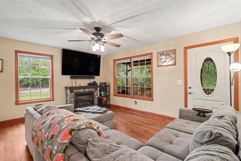 House in Ormond Beach, Florida 3 bedrooms, 130.43 sq.m. № 2198708 - photo 3