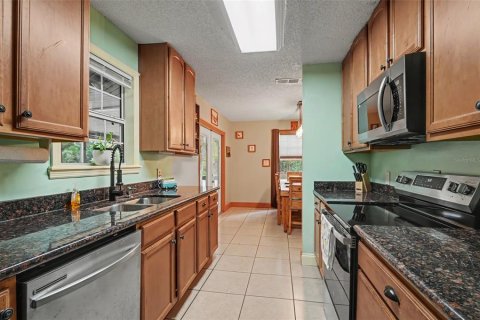 House in Ormond Beach, Florida 3 bedrooms, 130.43 sq.m. № 2198708 - photo 8