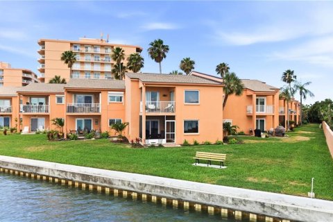 Copropriété à vendre à Saint Petersburg, Floride: 1 chambre, 82.22 m2 № 2318761 - photo 5