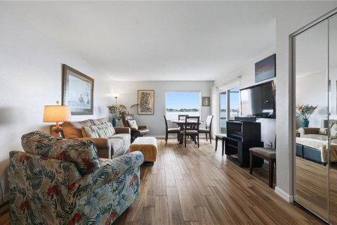 Copropriété à vendre à Saint Petersburg, Floride: 1 chambre, 82.22 m2 № 2318761 - photo 11