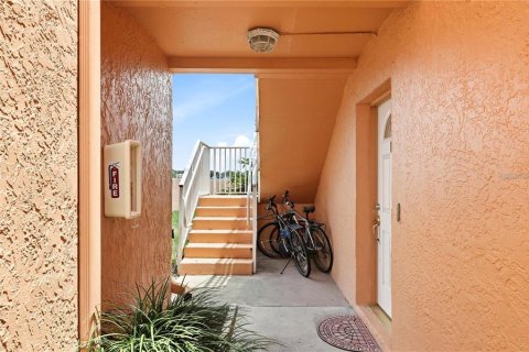 Copropriété à vendre à Saint Petersburg, Floride: 1 chambre, 82.22 m2 № 2318761 - photo 8