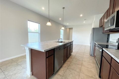 Casa en alquiler en Land O' Lakes, Florida, 3 dormitorios, 139.35 m2 № 2150134 - foto 8