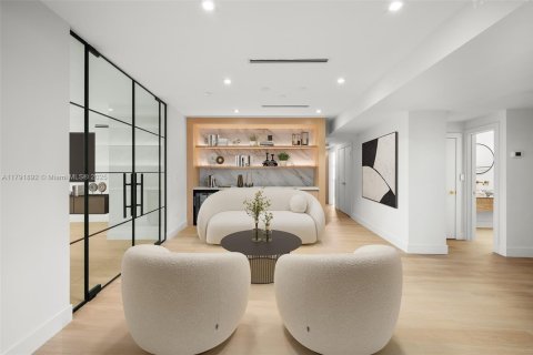 Condominio en venta en Miami Beach, Florida, 3 dormitorios, 225.29 m2 № 1863990 - foto 2