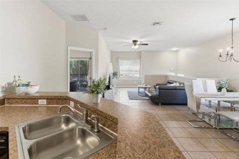 Condominio en venta en Kissimmee, Florida, 3 dormitorios, 132.57 m2 № 2092945 - foto 12