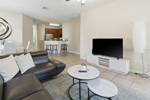 Condominio en venta en Kissimmee, Florida, 3 dormitorios, 132.57 m2 № 2092945 - foto 5