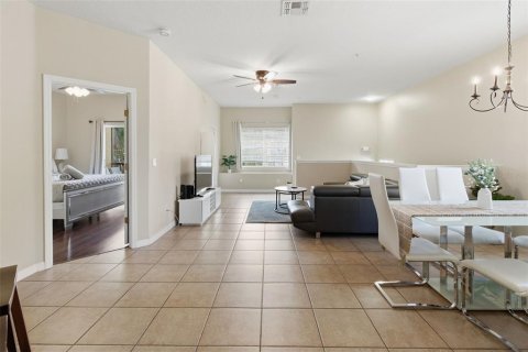 Condominio en venta en Kissimmee, Florida, 3 dormitorios, 132.57 m2 № 2092945 - foto 9