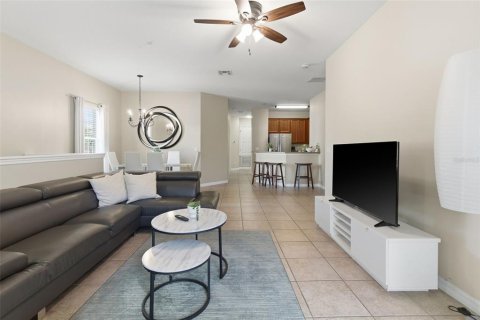 Condominio en venta en Kissimmee, Florida, 3 dormitorios, 132.57 m2 № 2092945 - foto 3