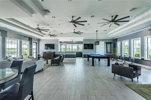 House in Sun City Center, Florida 6 bedrooms, 290.78 sq.m. № 1912505 - photo 21