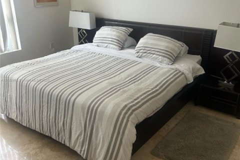 Condominio en venta en Miami Beach, Florida, 2 dormitorios, 122.82 m2 № 1862586 - foto 10