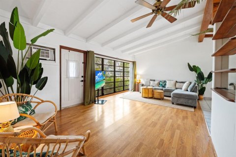 House in Fort Lauderdale, Florida 2 bedrooms, 86.96 sq.m. № 2177848 - photo 10