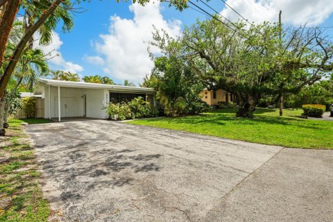House in Fort Lauderdale, Florida 2 bedrooms, 86.96 sq.m. № 2177848 - photo 7