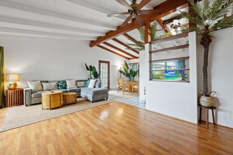 House in Fort Lauderdale, Florida 2 bedrooms, 86.96 sq.m. № 2177848 - photo 12