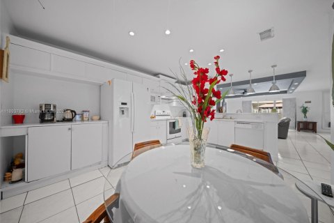 Touwnhouse à vendre à Miami, Floride: 3 chambres, 152.73 m2 № 1945612 - photo 29
