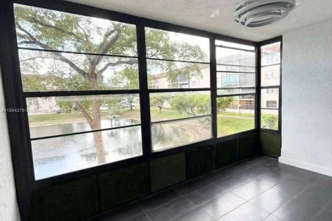 Condominio en venta en Tamarac, Florida, 2 dormitorios, 117.99 m2 № 1891911 - foto 24