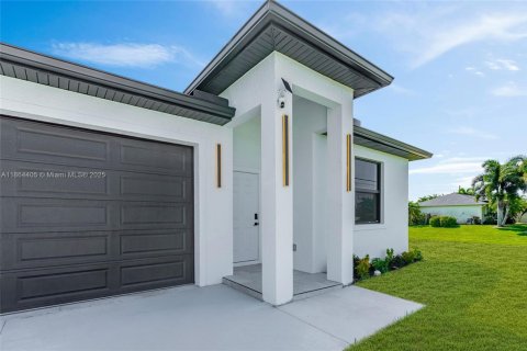 Купить виллу или дом в Кейп-Корал, Флорида 3 спальни, 136.47м2, № 1892539 - фото 8