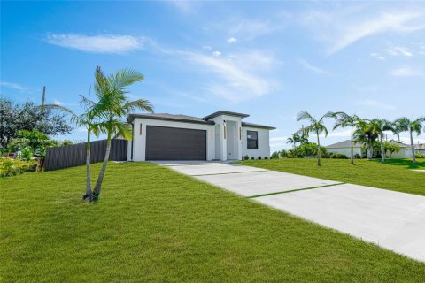 Купить виллу или дом в Кейп-Корал, Флорида 3 спальни, 136.47м2, № 1892539 - фото 6