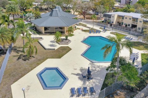 Купить виллу или дом в Майами, Флорида 2 спальни, 125.05м2, № 2043372 - фото 29