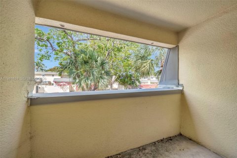 Купить виллу или дом в Майами, Флорида 2 спальни, 125.05м2, № 2043372 - фото 15