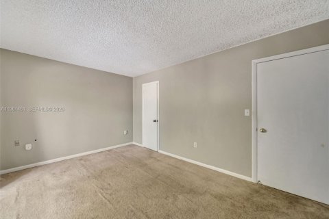 Купить виллу или дом в Майами, Флорида 2 спальни, 125.05м2, № 2043372 - фото 17