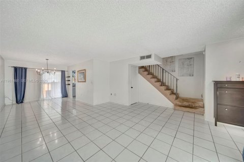 Купить виллу или дом в Майами, Флорида 2 спальни, 125.05м2, № 2043372 - фото 3