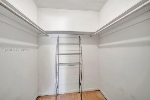 Купить виллу или дом в Майами, Флорида 2 спальни, 125.05м2, № 2043372 - фото 19