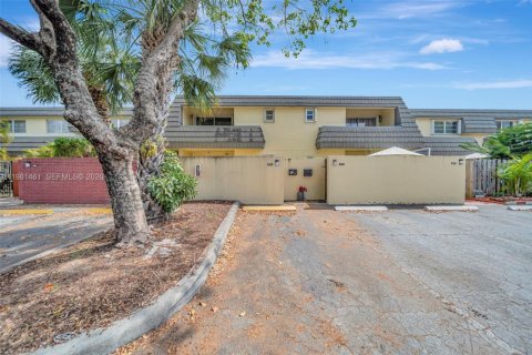 Дом в Майами, Флорида 2 спальни, 125.05м2 № 2043372