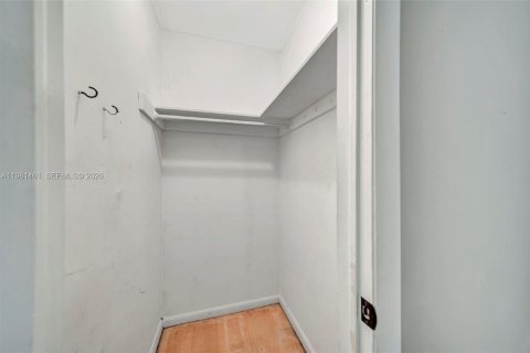 Купить виллу или дом в Майами, Флорида 2 спальни, 125.05м2, № 2043372 - фото 18