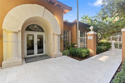 Снять в аренду кондоминиум в Авентура, Флорида 3 спальни, 123.56м2, № 1945339 - фото 29