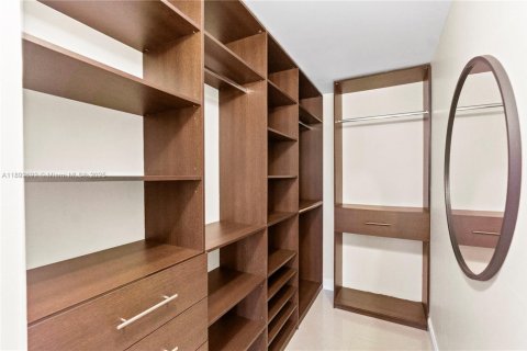 Снять в аренду кондоминиум в Авентура, Флорида 3 спальни, 123.56м2, № 1945339 - фото 19