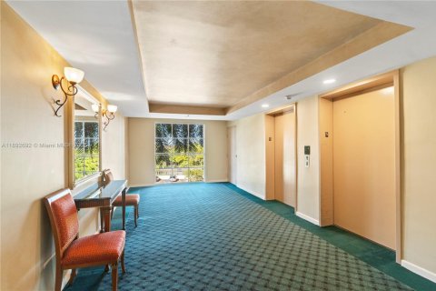 Снять в аренду кондоминиум в Авентура, Флорида 3 спальни, 123.56м2, № 1945339 - фото 10