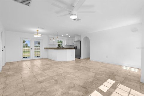 Casa en venta en Rotonda, Florida, 2 dormitorios, 95.69 m2 № 1657483 - foto 11