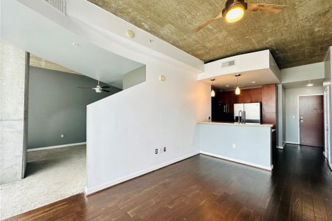 Condo in Orlando, Florida, 1 bedroom  № 1904158 - photo 7