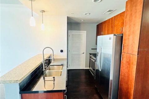 Condo in Orlando, Florida, 1 bedroom  № 1904158 - photo 4