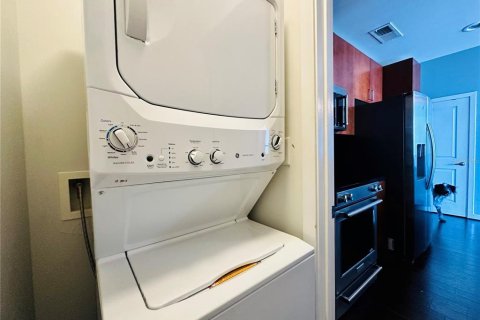 Condo in Orlando, Florida, 1 bedroom  № 1904158 - photo 23
