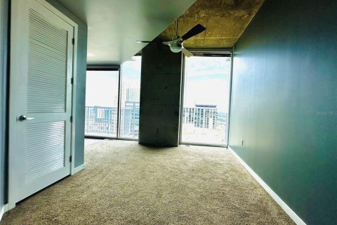 Condo in Orlando, Florida, 1 bedroom  № 1904158 - photo 16