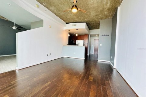 Condo in Orlando, Florida, 1 bedroom  № 1904158 - photo 18