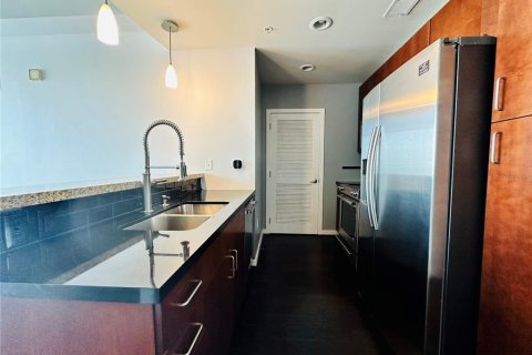 Condo in Orlando, Florida, 1 bedroom  № 1904158 - photo 14