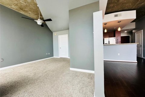 Condo in Orlando, Florida, 1 bedroom  № 1904158 - photo 10