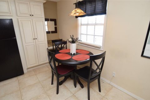 Copropriété à louer à Saint Petersburg, Floride: 1 chambre, 76.64 m2 № 1808703 - photo 9